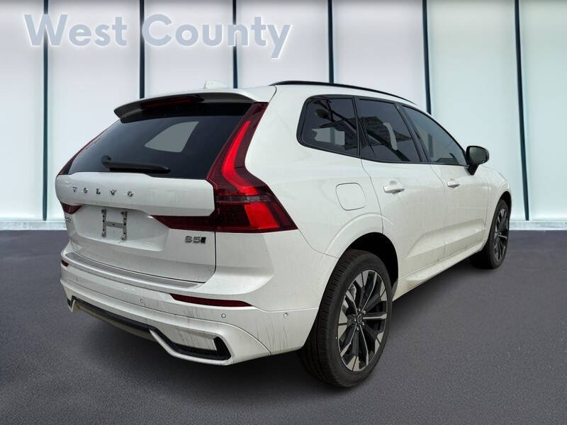 2026 Volvo XC60 B5 Plus