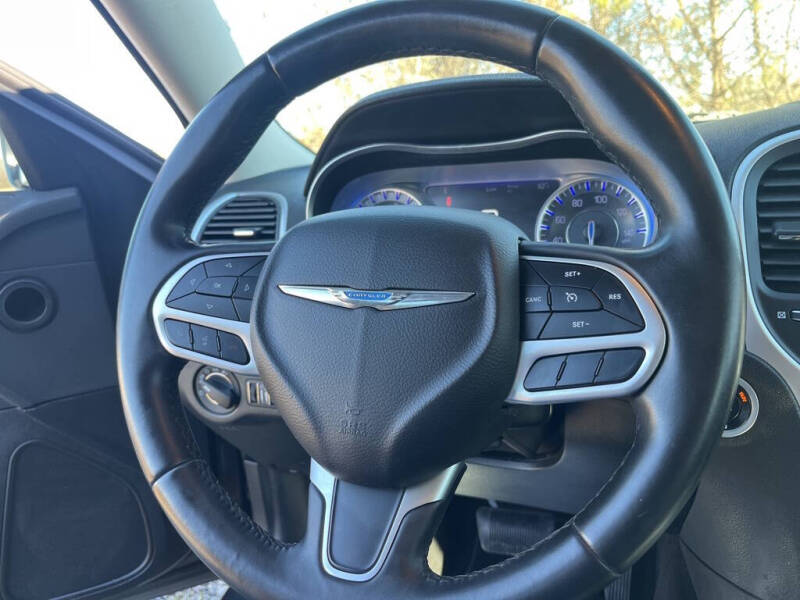 2018 Chrysler 300 Touring