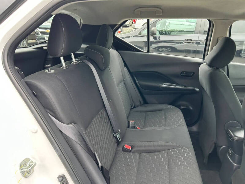 2021 Nissan Kicks S