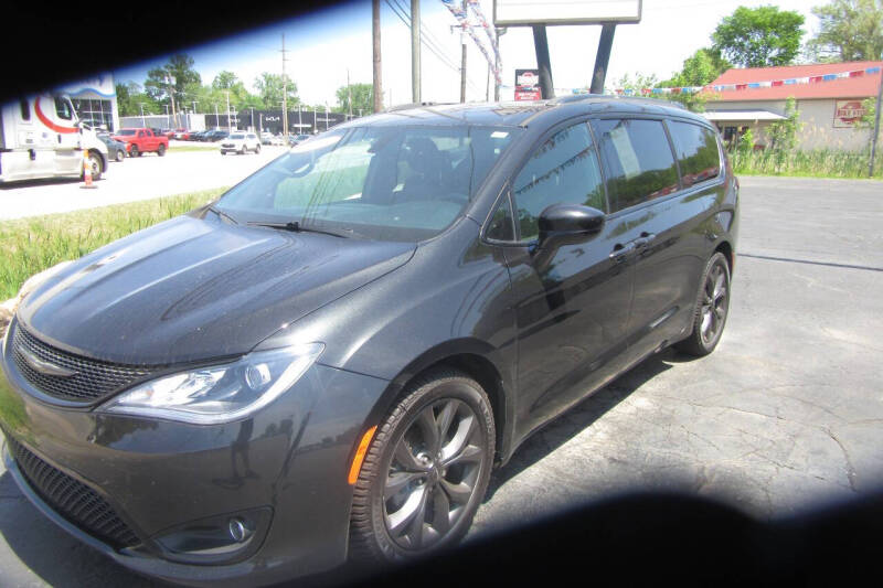 2018 Chrysler Pacifica Touring L Plus