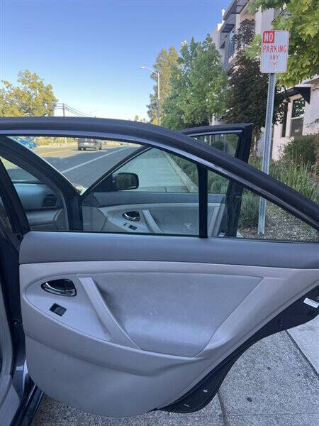 2009 Toyota Camry LE