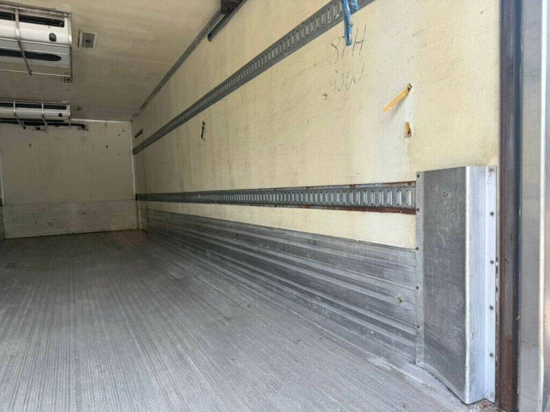 2016 Freightliner M2 106