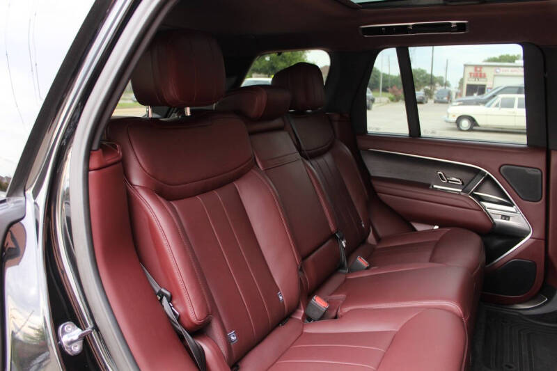 2024 Land Rover Range Rover P530 SE