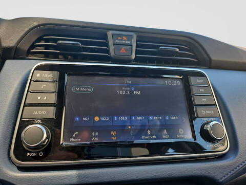 2025 Nissan Versa SV