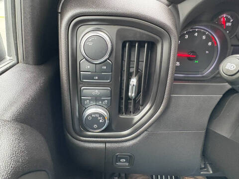 2025 GMC Sierra 2500HD Pro