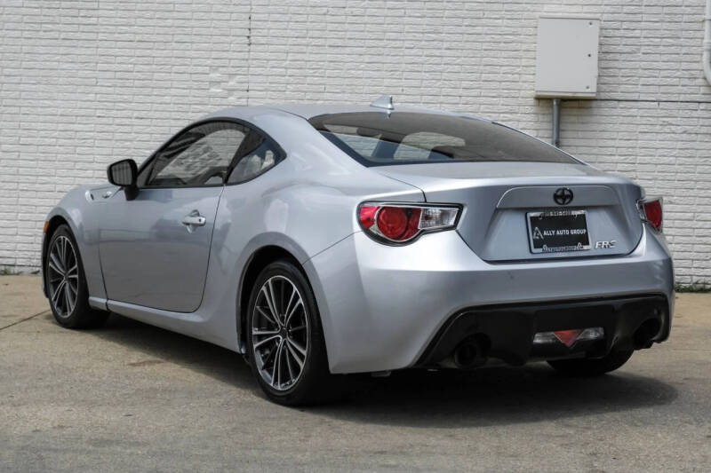 2015 Scion FR-S