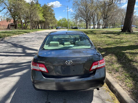 2011 Toyota Camry LE