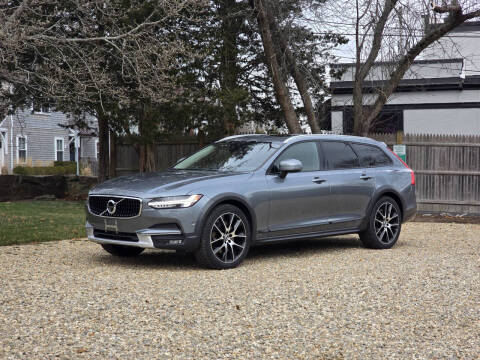 2018 Volvo V90 Cross Country T6