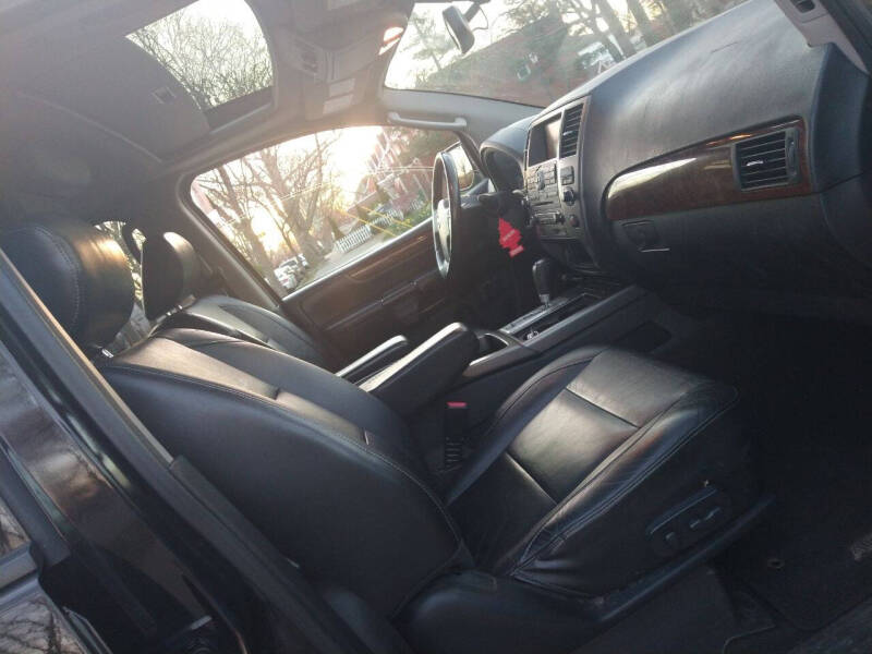 2011 Nissan Armada Platinum