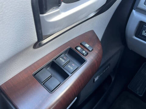 2015 Toyota Sequoia Platinum