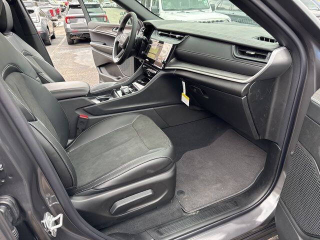 2026 Jeep Grand Cherokee Altitude