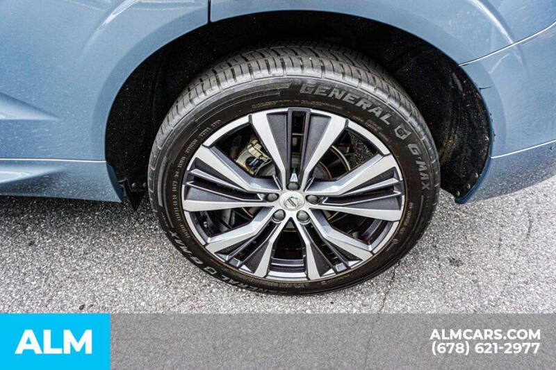 2022 Volvo XC60 B5 Momentum