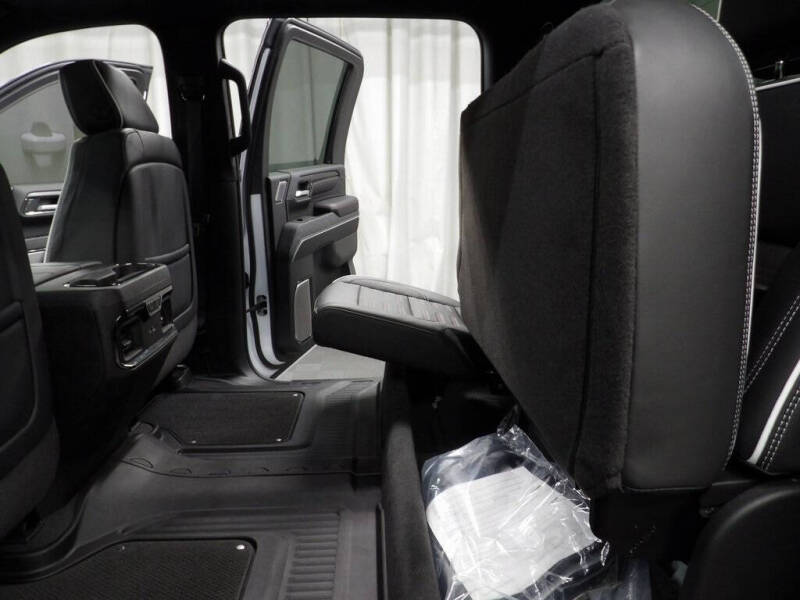 2025 GMC Sierra 2500HD AT4X