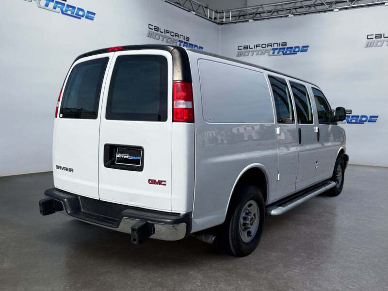 2024 GMC Savana 2500