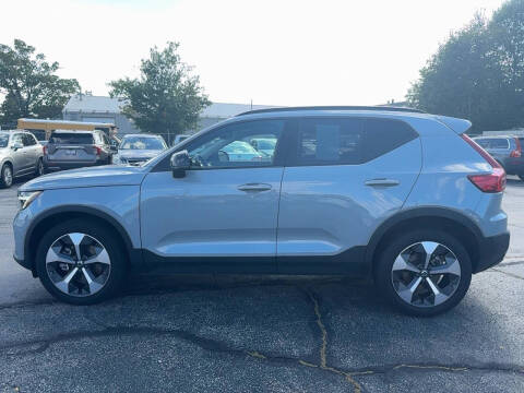2024 Volvo XC40