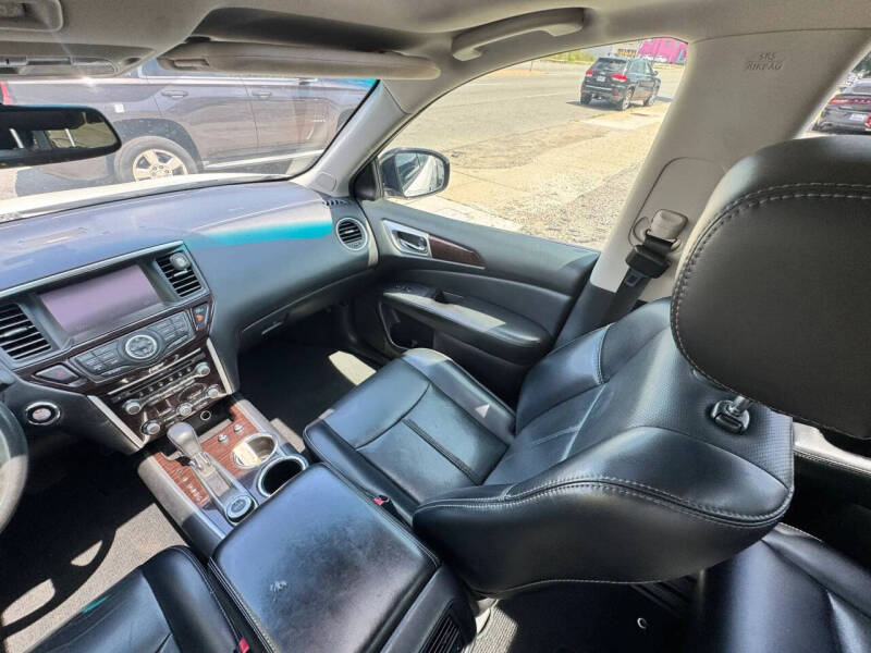 2014 Nissan Pathfinder Platinum