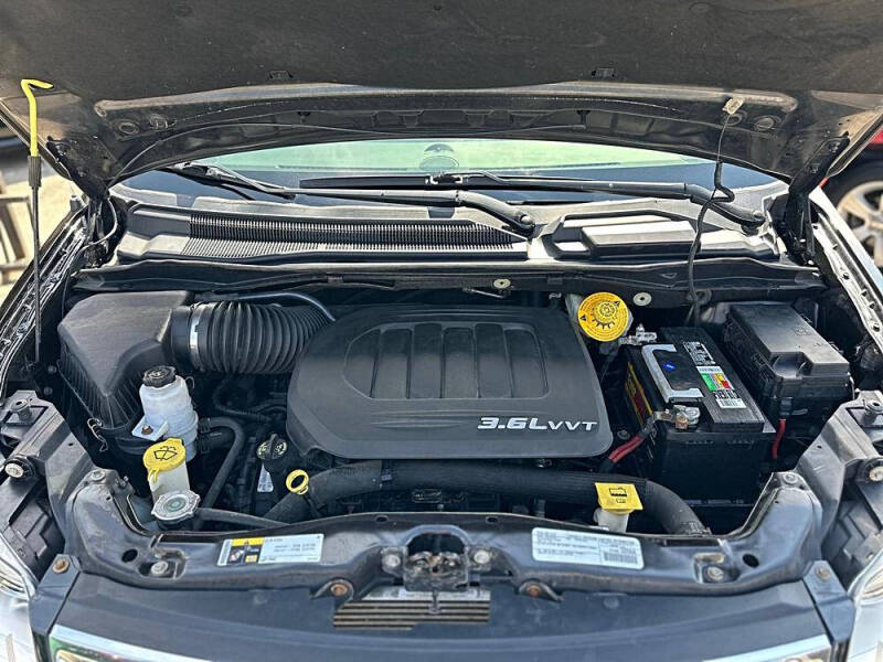 2016 Chrysler Town and Country Touring