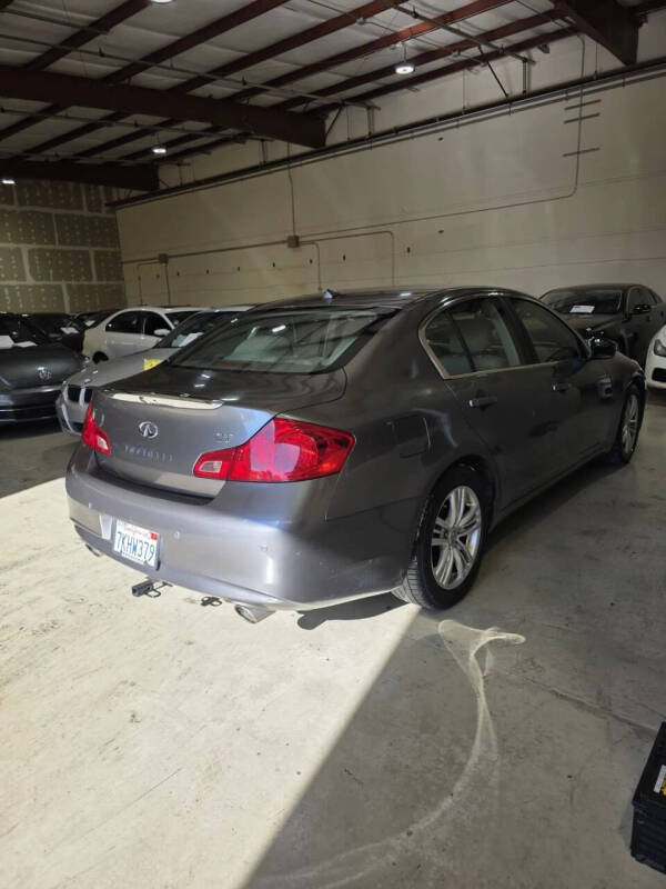 2011 Infiniti G37 Sedan Journey