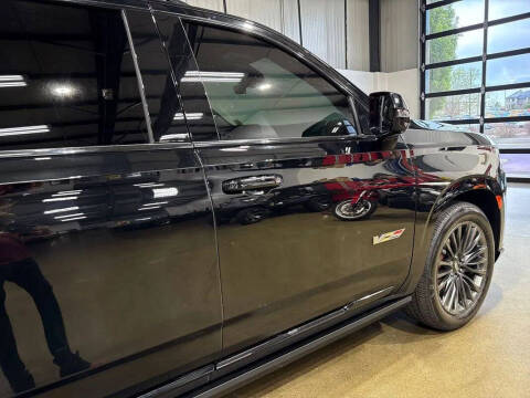 2023 Cadillac Escalade-V ESV