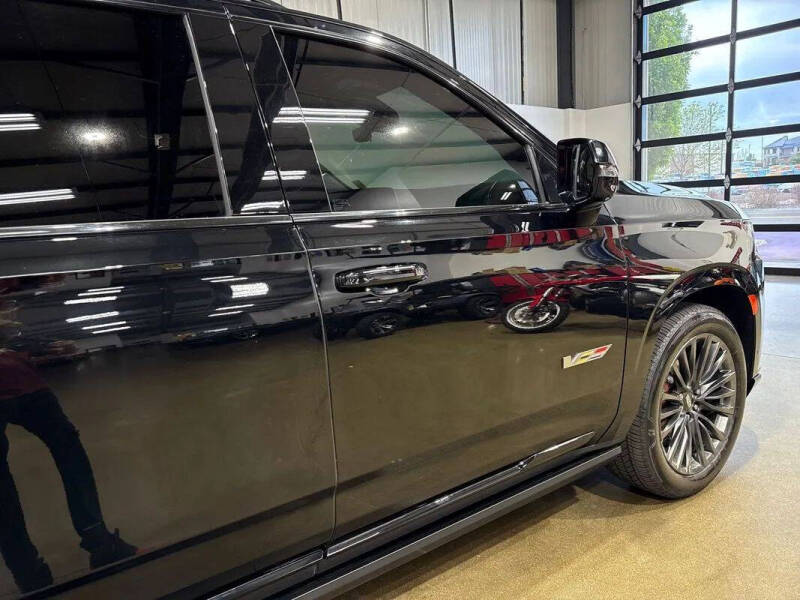2023 Cadillac Escalade-V ESV