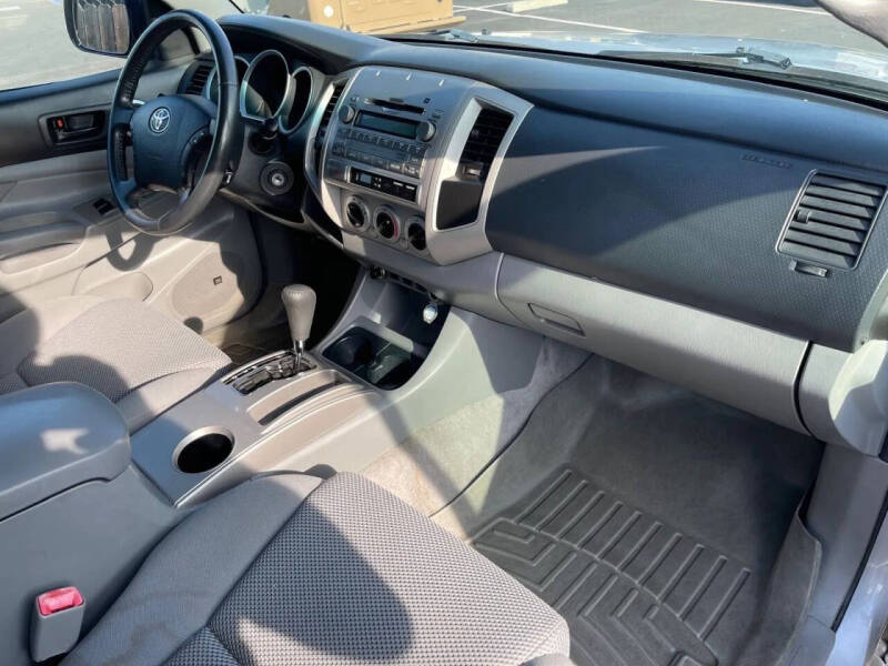 2011 Toyota Tacoma PreRunner V6