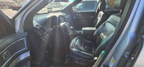 2017 Ford Explorer Platinum