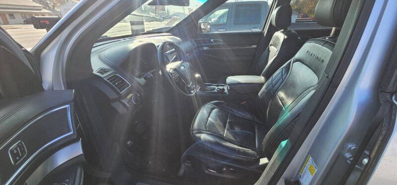 2017 Ford Explorer Platinum