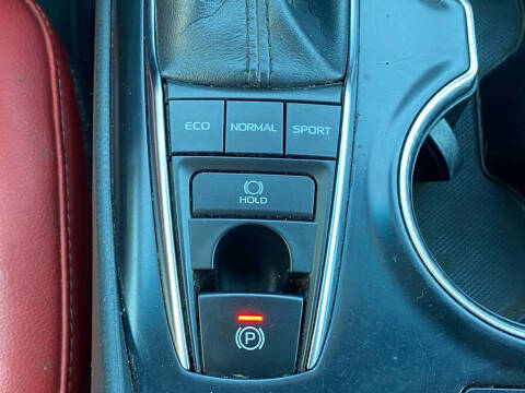 2019 Toyota Camry XSE