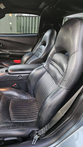 2004 Chevrolet Corvette