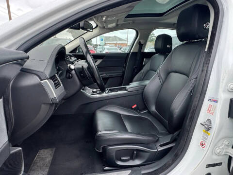 2017 Jaguar XF 35t Premium