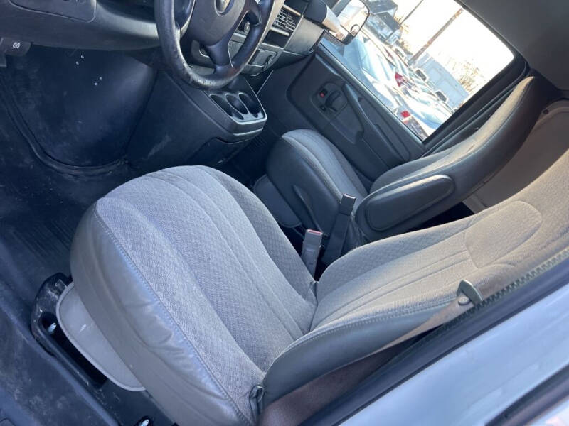 2015 Chevrolet Express 2500