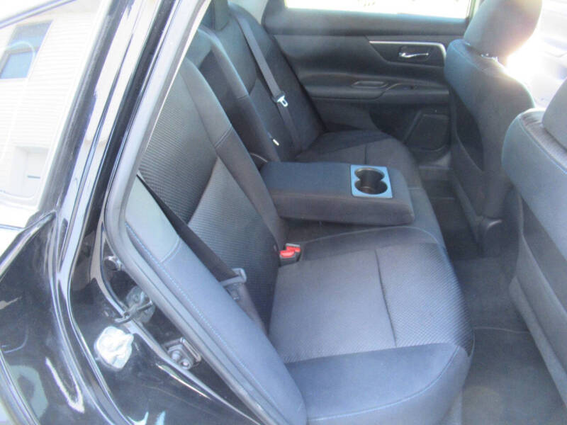 2017 Nissan Altima 2.5 SR