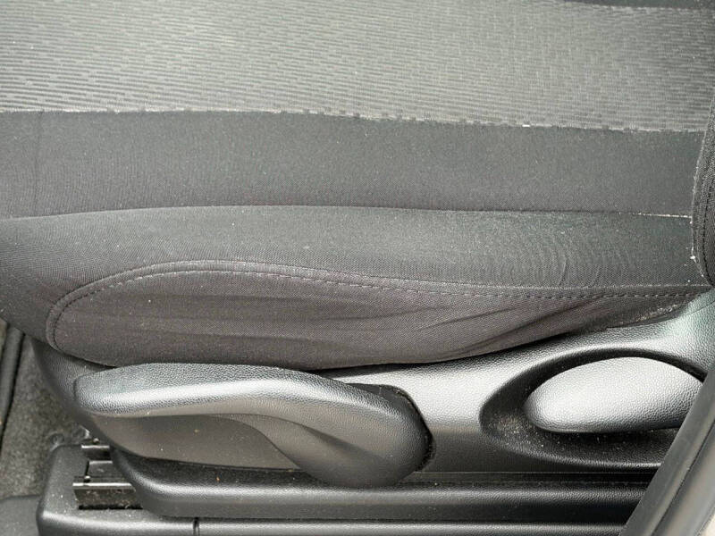 2012 Mazda MAZDA5 Sport