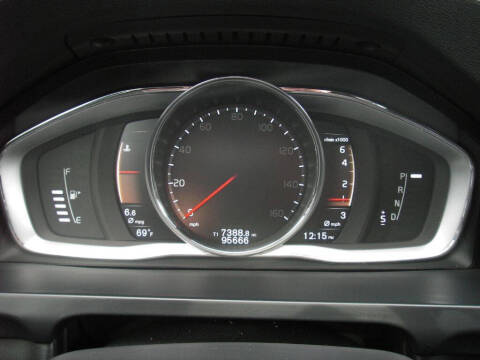 2018 Volvo V60 Cross Country T5 Premier