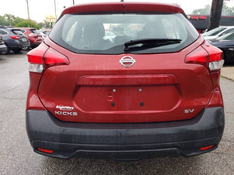 2019 Nissan Kicks S