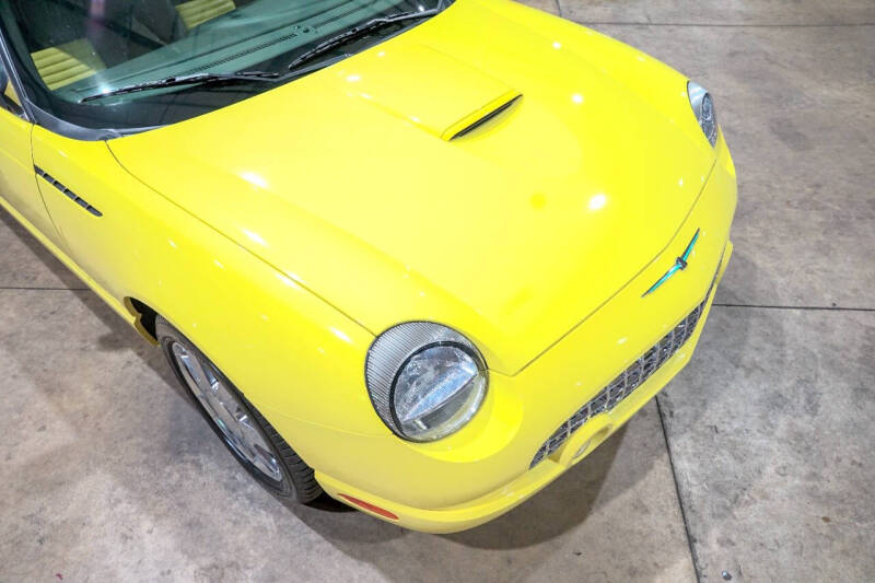 2002 Ford Thunderbird Deluxe