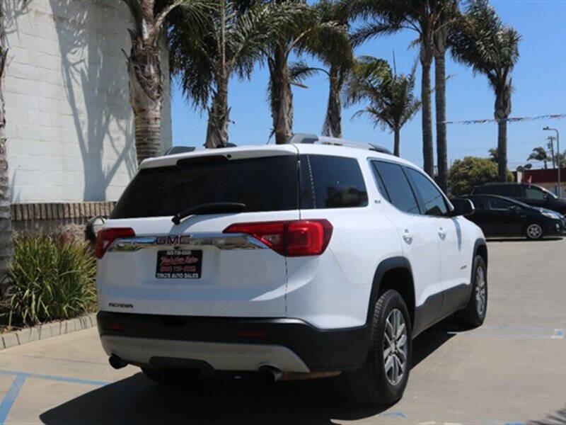 2017 GMC Acadia SLE-2