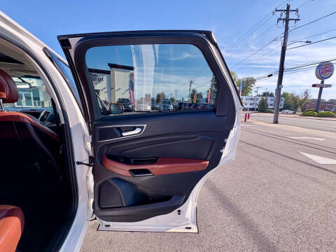 2017 Ford Edge Titanium