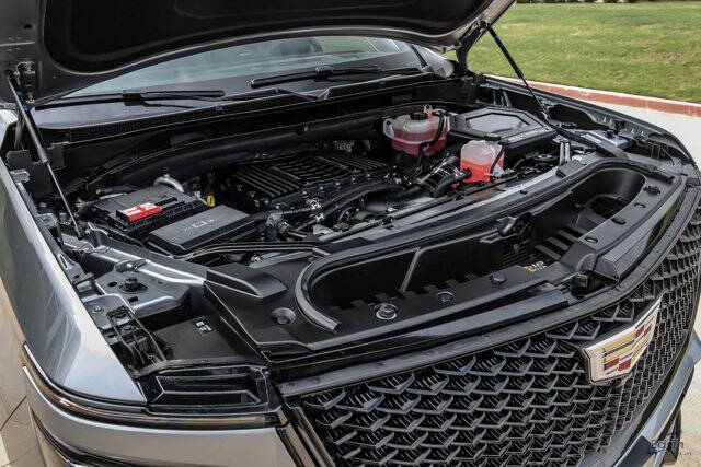 2025 Cadillac Escalade-V