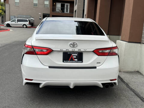 2018 Toyota Camry SE