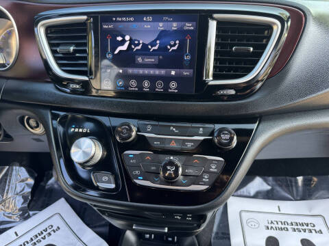 2020 Chrysler Pacifica Touring L 35th Anniversary