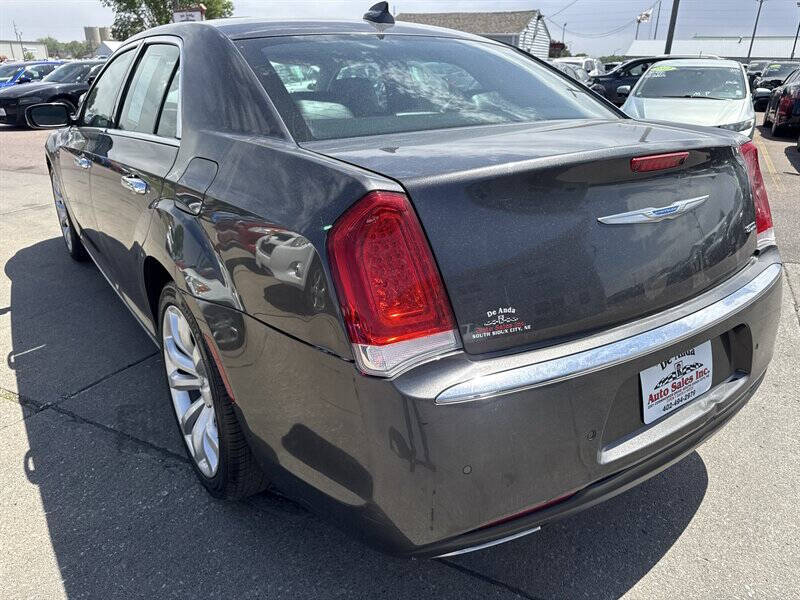 2018 Chrysler 300 Limited
