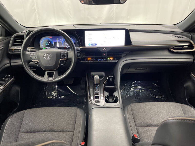 2024 Toyota Crown XLE