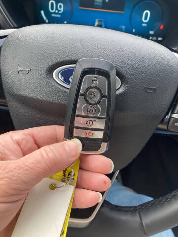 2025 Ford Escape Platinum