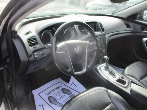 2012 Buick Regal Premium 1