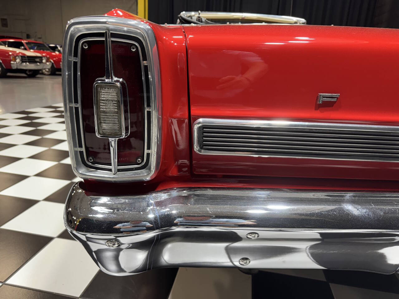 1966 Ford Fairlane 28