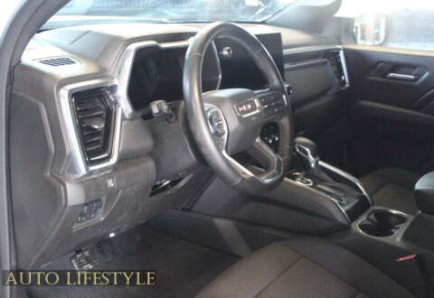 2024 GMC Canyon Elevation