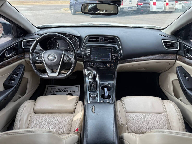 2016 Nissan Maxima Platinum