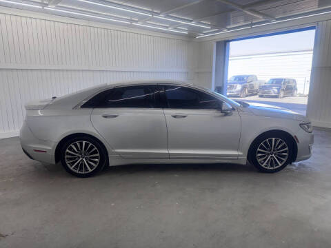 2017 Lincoln MKZ Select