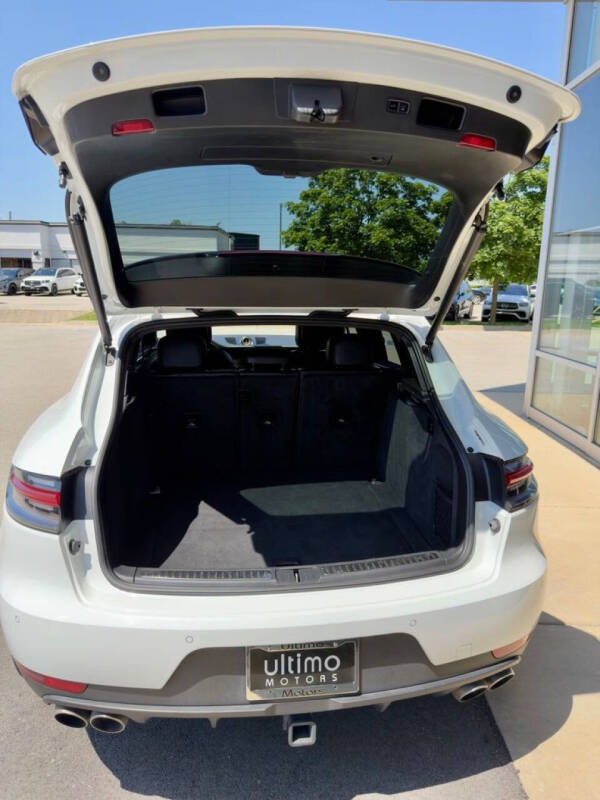 2020 Porsche Macan S